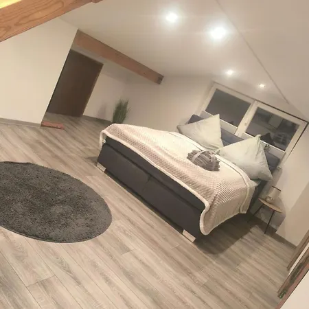 Naturnest Berzbuir